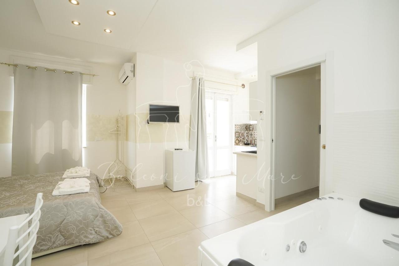 Balconi Sul Mare Bed & Breakfast Otranto Exterior photo